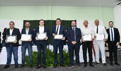 SESSÃO SOLENE DE ENTREGA DE TÍTULOS DE CIDADÃO SANTA-CRUZENSE REALIZADA EM 20/12/2025